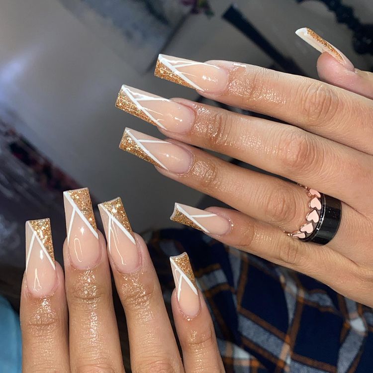 Gold New Years nails 2