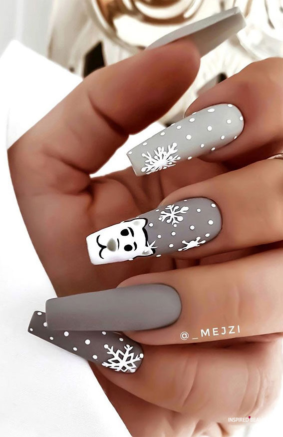 Lovely Grey Christmas Nail Art Design