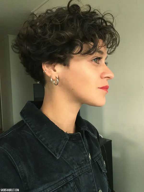 Short Curly Hairstyles 14