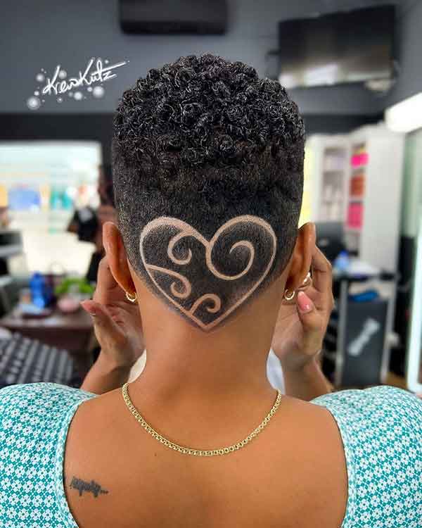 Short Hairstyle for Black Women 2023