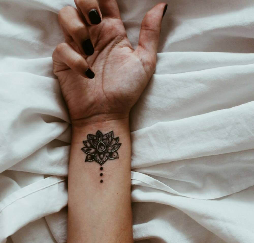 female wrist tattoos ideas┬а8