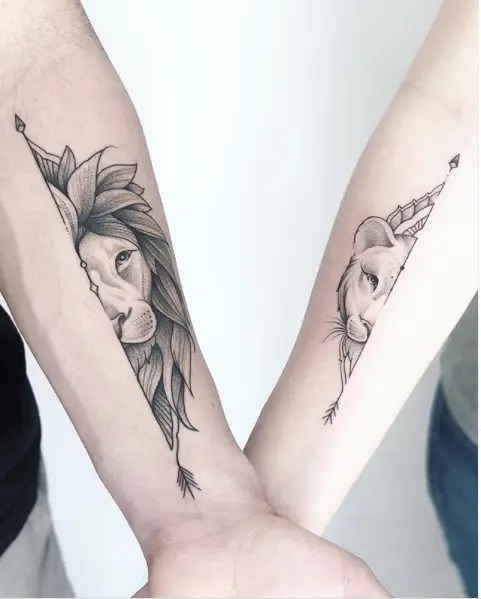 tatuagem de casal leao e leoa